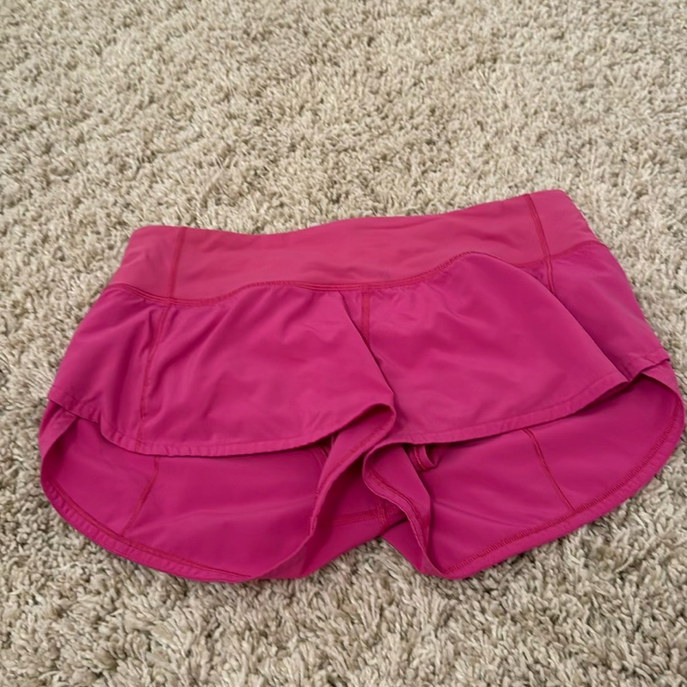 Lululemon pink 2.5 inch speedups size 6